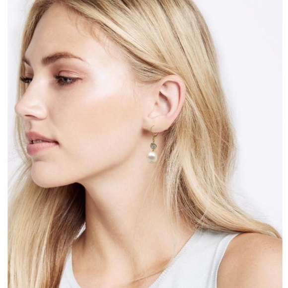 ♠️KATE SPADE ♠️ Bright Ideas Pearl Drop Earrings - Picture 3 of 7